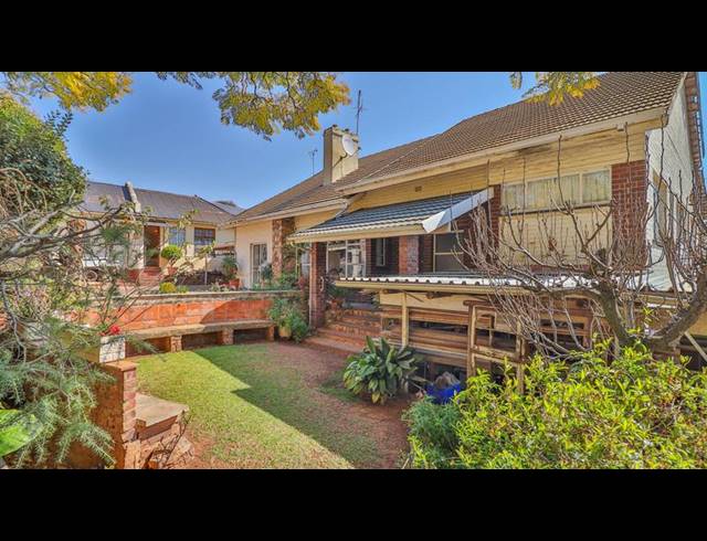 6 BEDROOM HOUSE FOR SALE IN KENSINGTON